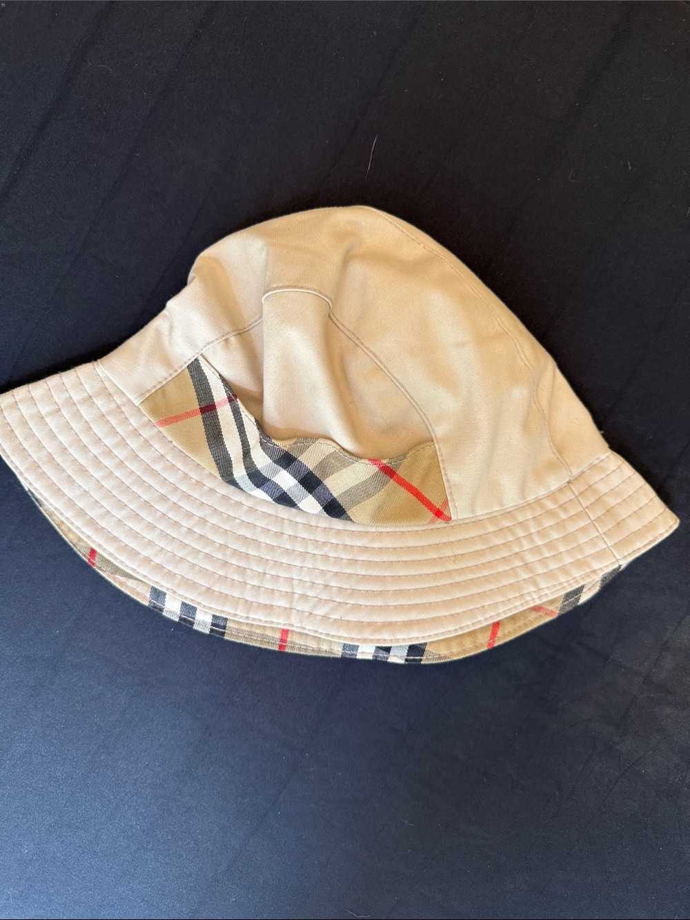 Burberry Beige Plaid Trim Woman’s Bucket Hat, like new